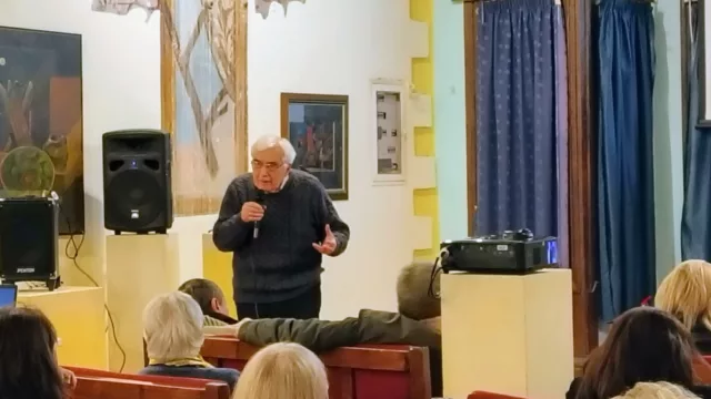 Photoshoot The Red Teacher 12