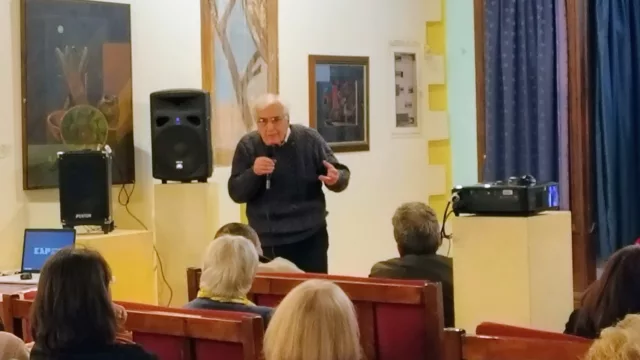 Photoshoot The Red Teacher 14