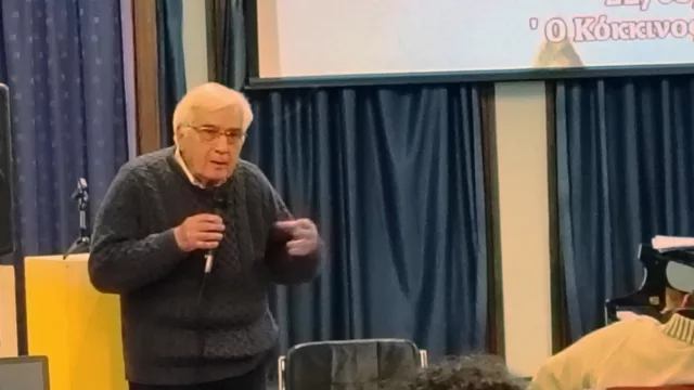 Photoshoot The Red Teacher 17