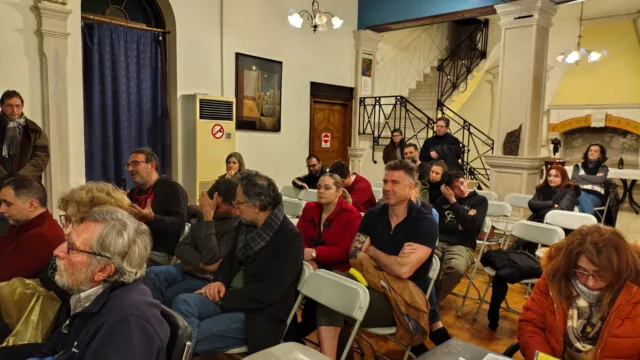 Photoshoot The Red Teacher 21