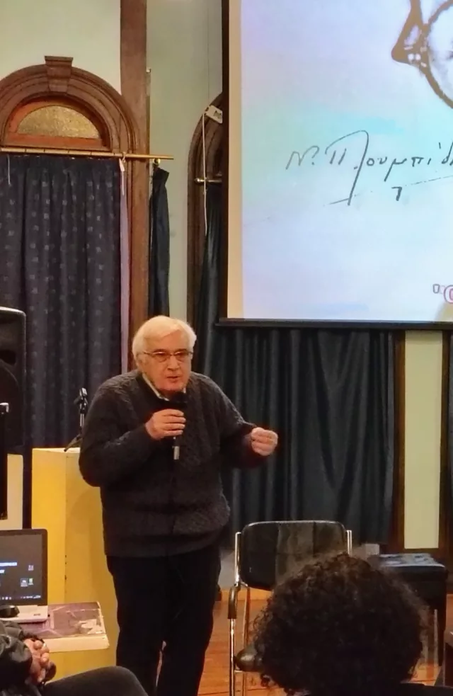 Photoshoot The Red Teacher 29