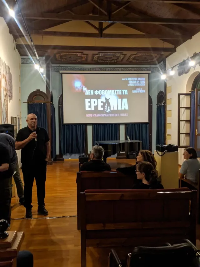 Photoshoot We are not afraid of ruins 04