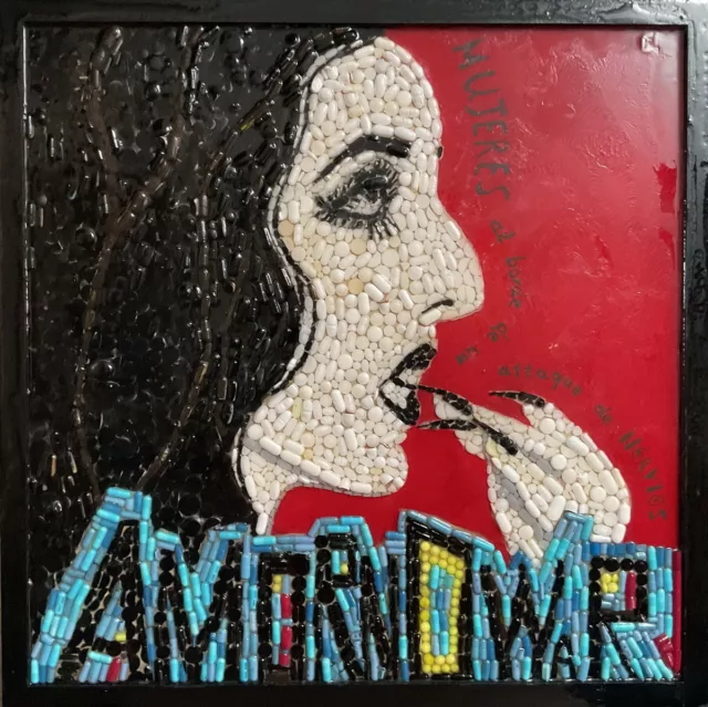 Art With Pills Amor No War