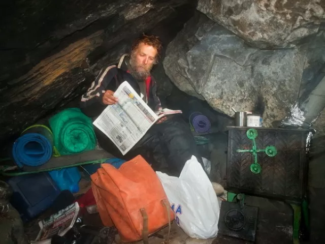 The Snow Cave Man Image4